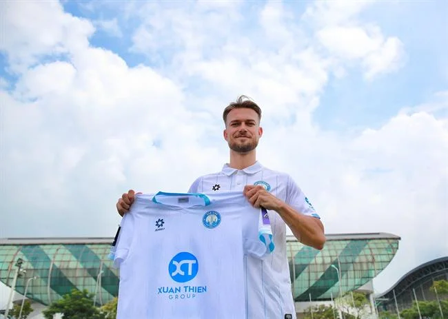 Đội ngũ hỗ trợ khách hàng 7clubs tải app